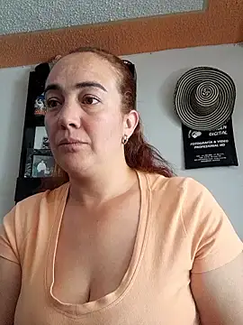 skayhot  online show from 01.09.26