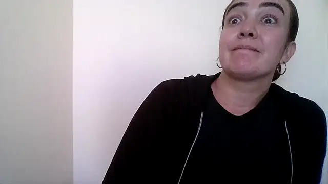 skayhot  online show from 05.20.26