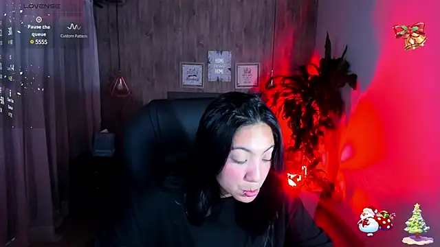 miichael black online show from 01.01.25