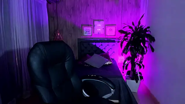 miichael black online show from 01.15.25