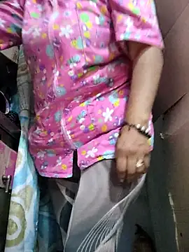 Edged Hot69 online show from 04.23.26