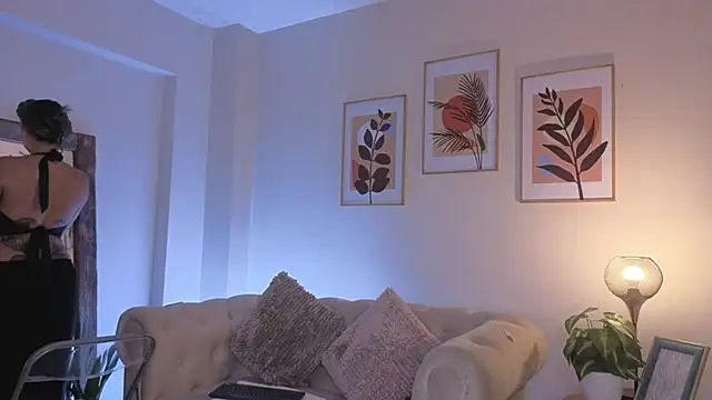 DahianaWalcott online show from 03.13.26