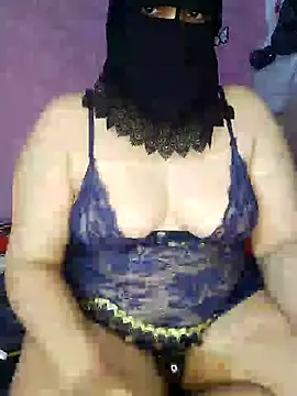 Cat Sharisa online show from 12.26.24