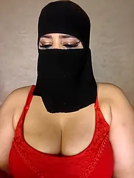 Snapshot of Cat_Sharisa chatting on 10.10.25 Cat Sharisa online show from 10.10.25