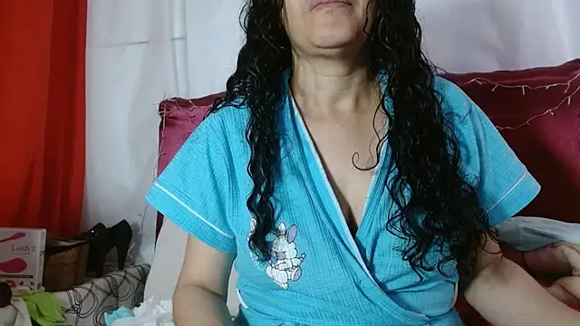 Snapshot of Tita_Madurita chatting on 12.15.24 Tita Madurita online show from 12.15.24