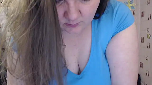 Snapshot of TasyaBigTTs chatting on 02.03.25 TasyaBigTTs online show from 02.03.25
