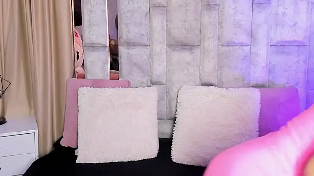 karol noa online show from 10.29.25