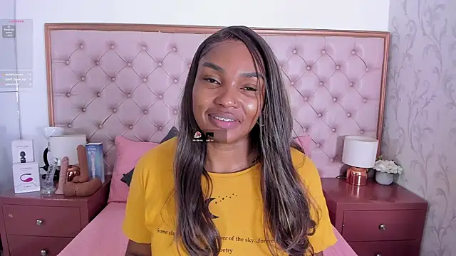 Isla Scott online show from 11.09.25