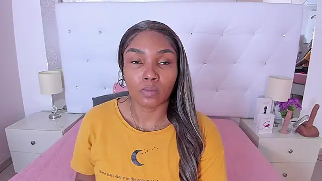 Isla Scott online show from 02.18.26