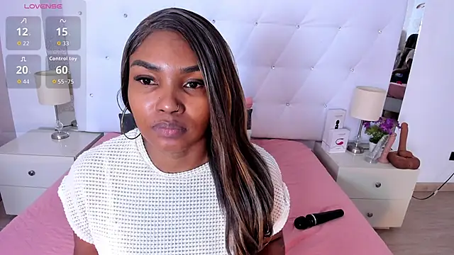 Isla Scott online show from 02.25.26