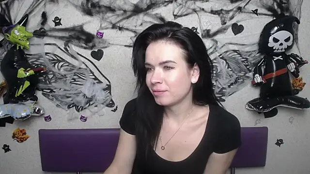 JasmineKouch online show from 10.21.25