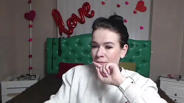 JasmineKouch online show from 02.11.26