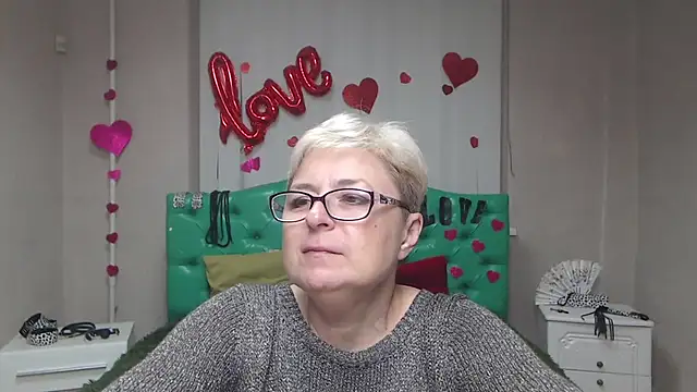 EmiliaGree online show from 10.08.25