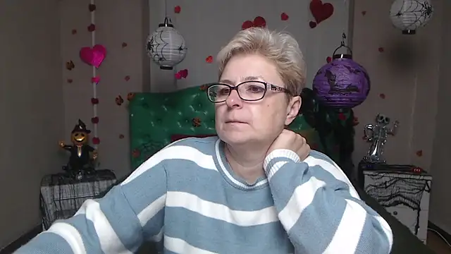 EmiliaGree online show from 11.08.25