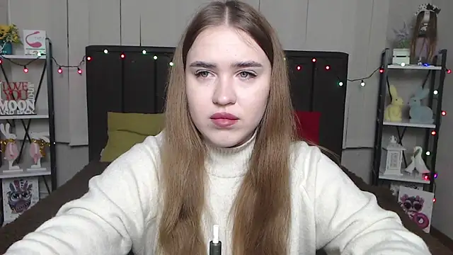 Snapshot of LauraHlot chatting on 01.19.25 LauraHlot online show from 01.19.25