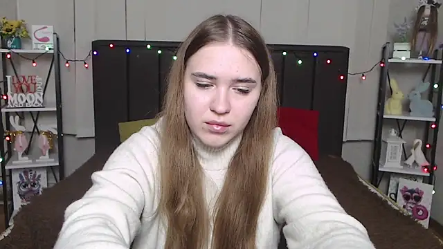 Snapshot of LauraHlot chatting on 01.20.25 LauraHlot online show from 01.20.25