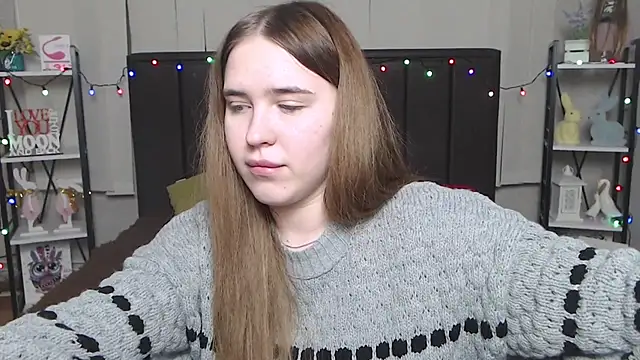 Snapshot of LauraHlot chatting on 01.24.25 LauraHlot online show from 01.24.25