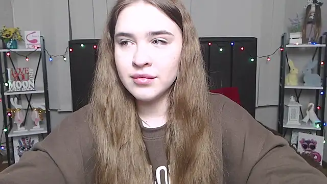 Snapshot of LauraHlot chatting on 01.25.25 LauraHlot online show from 01.25.25