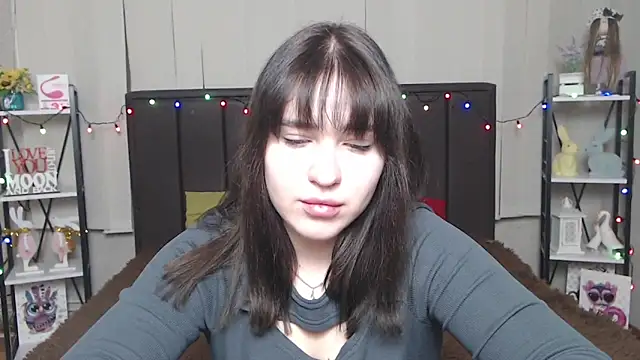 Snapshot of LauraHlot chatting on 01.28.25 LauraHlot online show from 01.28.25