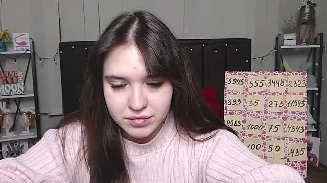 Snapshot of LauraHlot chatting on 02.07.25 LauraHlot online show from 02.07.25