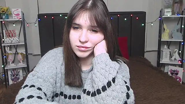 Snapshot of LauraHlot chatting on 02.10.25 LauraHlot online show from 02.10.25