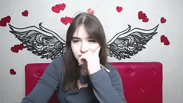 Snapshot of LauraHlot chatting on 03.15.25 LauraHlot online show from 03.15.25