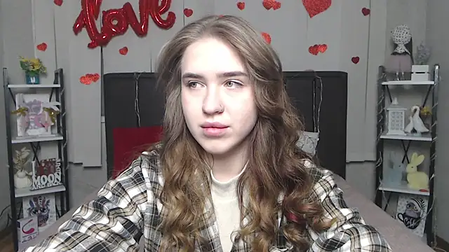 LauraHlot online show from 02.23.26