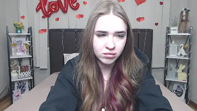 LauraHlot online show from 03.05.26