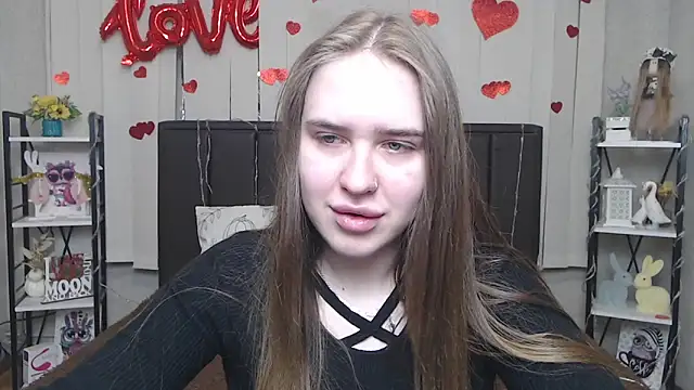 LauraHlot online show from 05.29.26