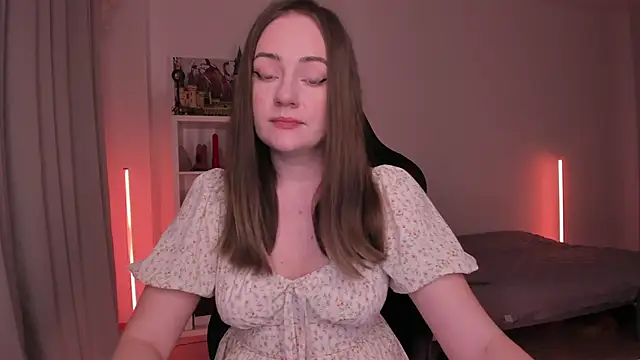 Snapshot of WalkingGirl chatting on 01.30.25 WalkingGirl online show from 01.30.25