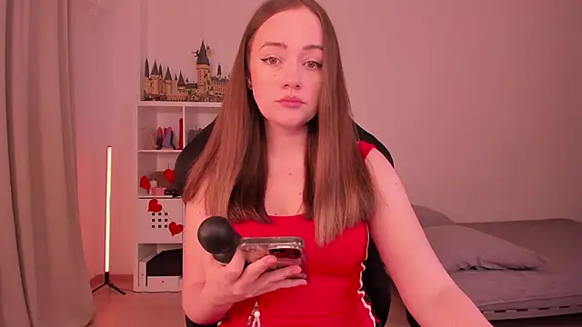 Snapshot of WalkingGirl chatting on 02.14.25 WalkingGirl online show from 02.14.25