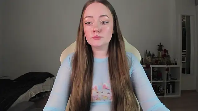 Snapshot of WalkingGirl chatting on 02.14.26 WalkingGirl online show from 02.14.26