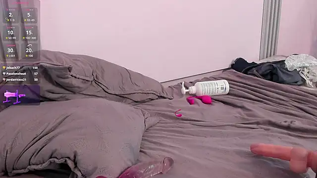 Snapshot of Sofia__rivera chatting on 12.14.24 Sofia rivera online show from 12.14.24