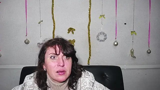 LuciaMii online show from 01.14.25