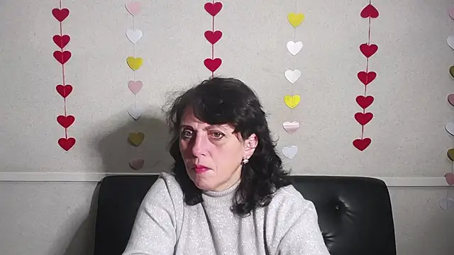 LuciaMii online show from 01.26.25