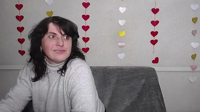 LuciaMii online show from 02.26.25