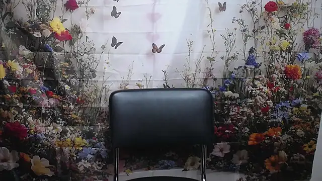 LuciaMii online show from 09.27.25