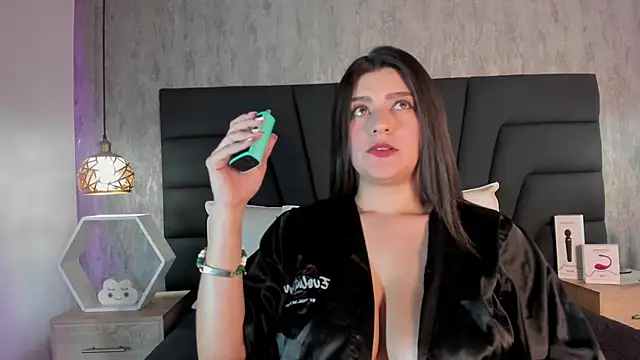 SARA STONE17 online show from 01.27.25