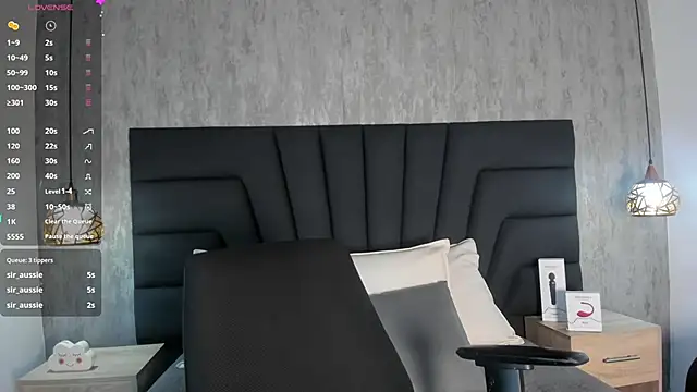 SARA STONE17 online show from 02.13.25