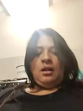 Linda Lars online show from 12.04.24