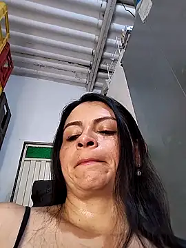 Snapshot of Linda_Lars chatting on 09.22.25 Linda Lars online show from 09.22.25