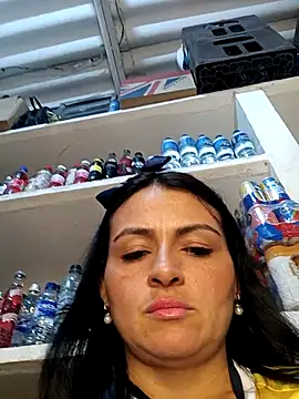 Snapshot of Linda_Lars chatting on 10.11.25 Linda Lars online show from 10.11.25