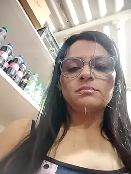 Snapshot of Linda_Lars chatting on 10.25.25 Linda Lars online show from 10.25.25