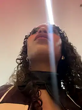 MarieLeon online show from 12.16.25