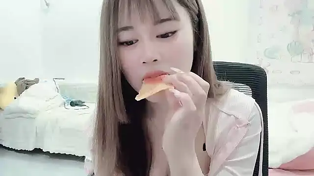 Snapshot of Jia-Xin- chatting on 12.06.24 Jia-Xin- online show from 12.06.24