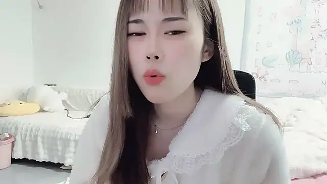 Snapshot of Jia-Xin- chatting on 12.11.24 Jia-Xin- online show from 12.11.24