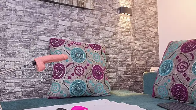 anellejones online show from 02.09.26