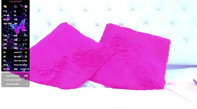 Snapshot of silvana__miller chatting on 02.16.25 silvana miller online show from 02.16.25