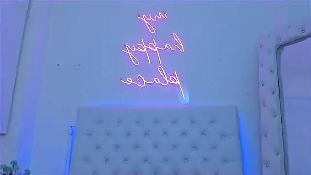 Snapshot of silvana__miller chatting on 03.15.25 silvana miller online show from 03.15.25