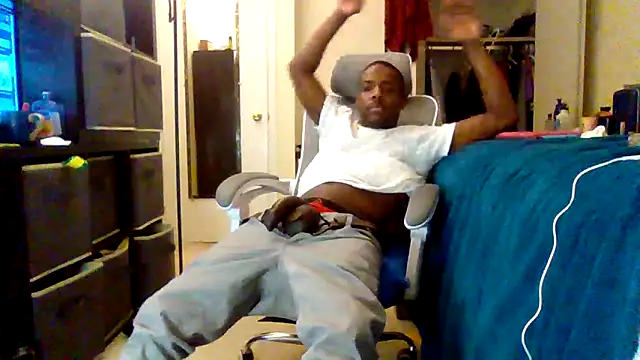 SirSubtrainer online show from 02.11.25